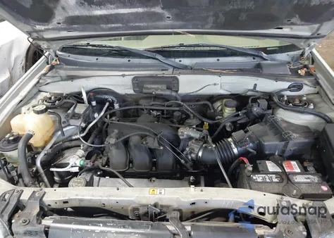 2004 Ford Escape Limited from USA, damaged, VIN 1FMCU04134KA20155